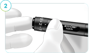 Bilden visar en blodprovstagare som används på ett finger för att få en glukosvärde för att kalibrera Accu-Chek SmartGuide CGM-systemet.